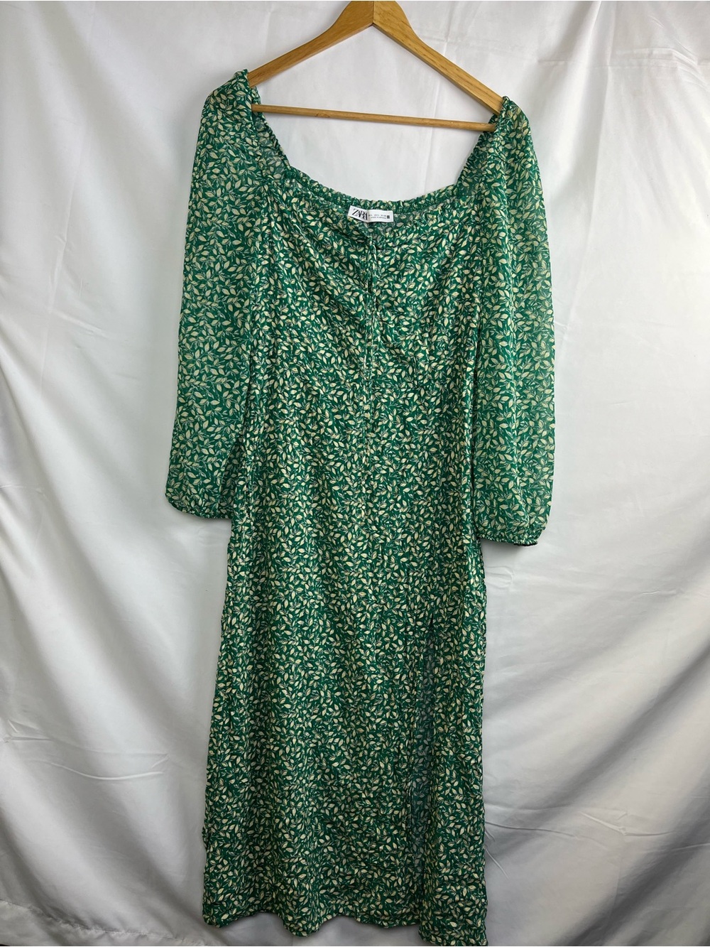 Zara Green Gathered Floral Midi Dress – Cottagecore/Prairie Style Size L